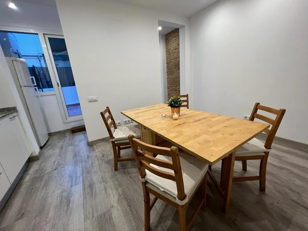 Amistat House Ξενοδοχείο Βαρκελώνη 0*,  Ισπανία